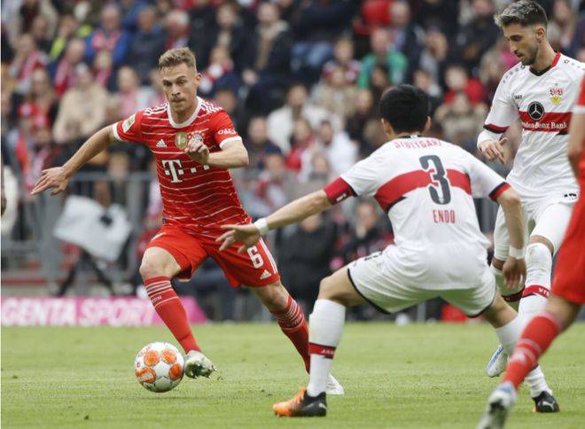 斯图加特队战胜对手获得联赛冠军