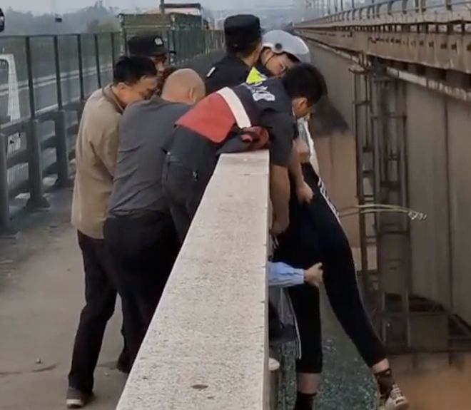 男子米飞身决赛惊险，颠覆预期的简单介绍