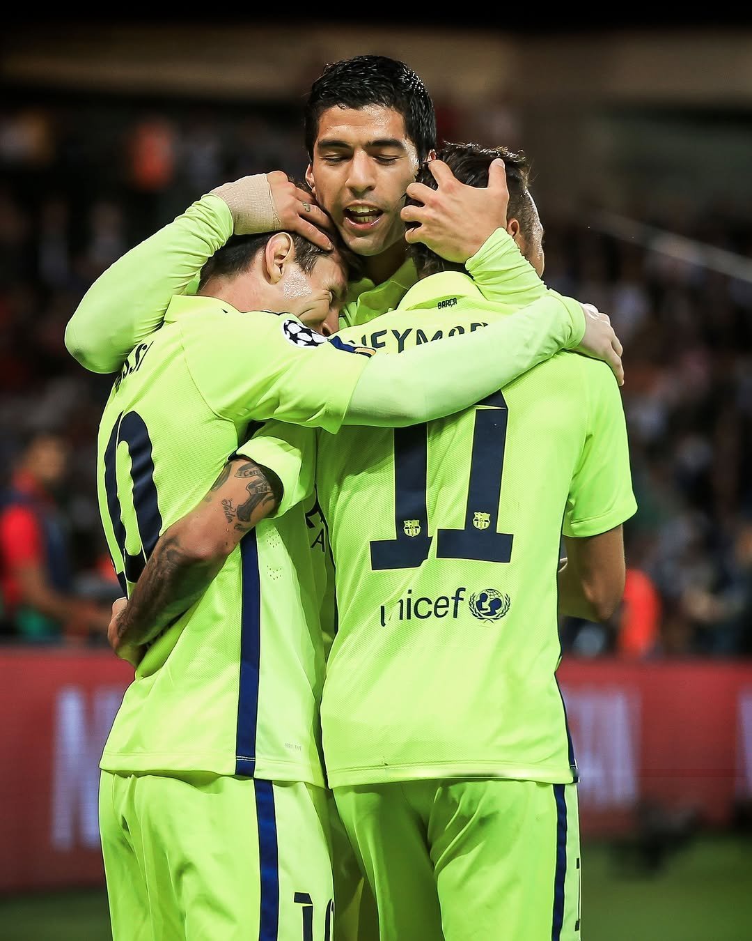 皇马轻取乌拉圭,苏亚雷斯统治全场 皇马轻取乌拉圭,苏亚雷斯统治全场