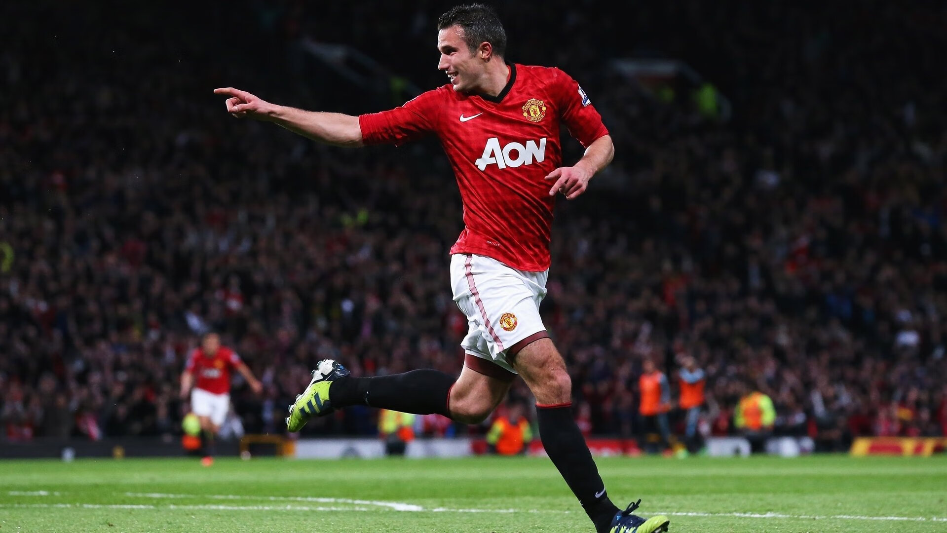 开云下载-绿茵场上的魔术时刻，当欧冠半决赛上演终结活塞式传奇